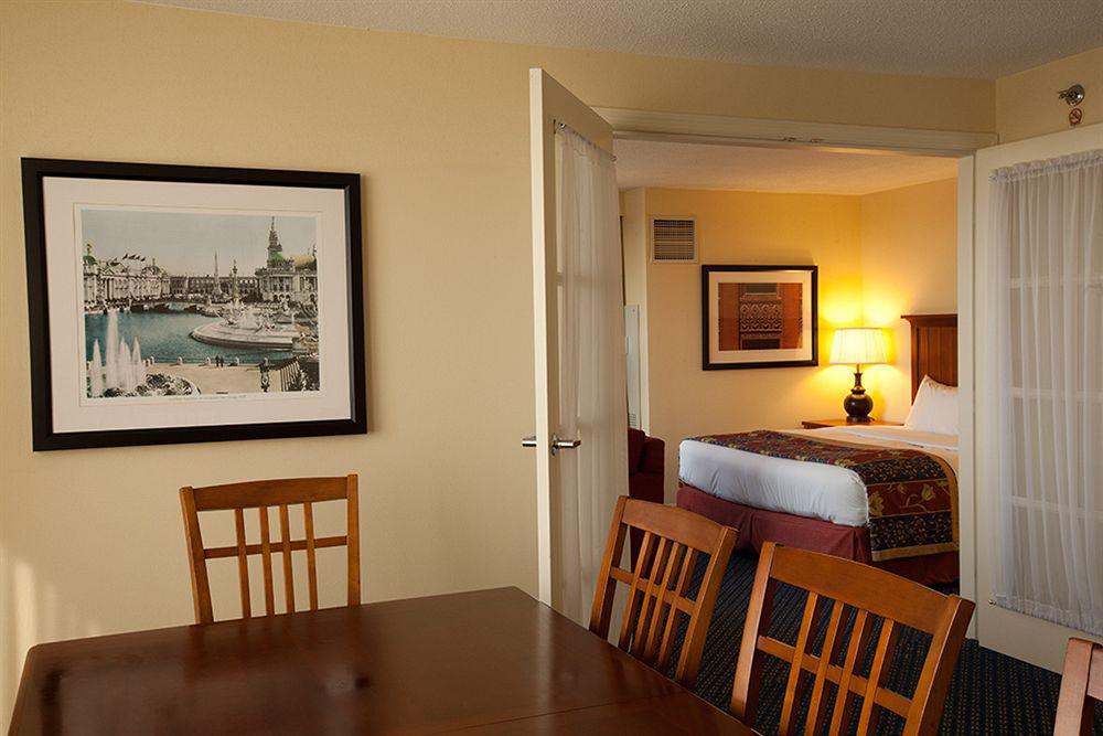Hotel Doubletree By Hilton Chicago - Oak Brook Extérieur photo