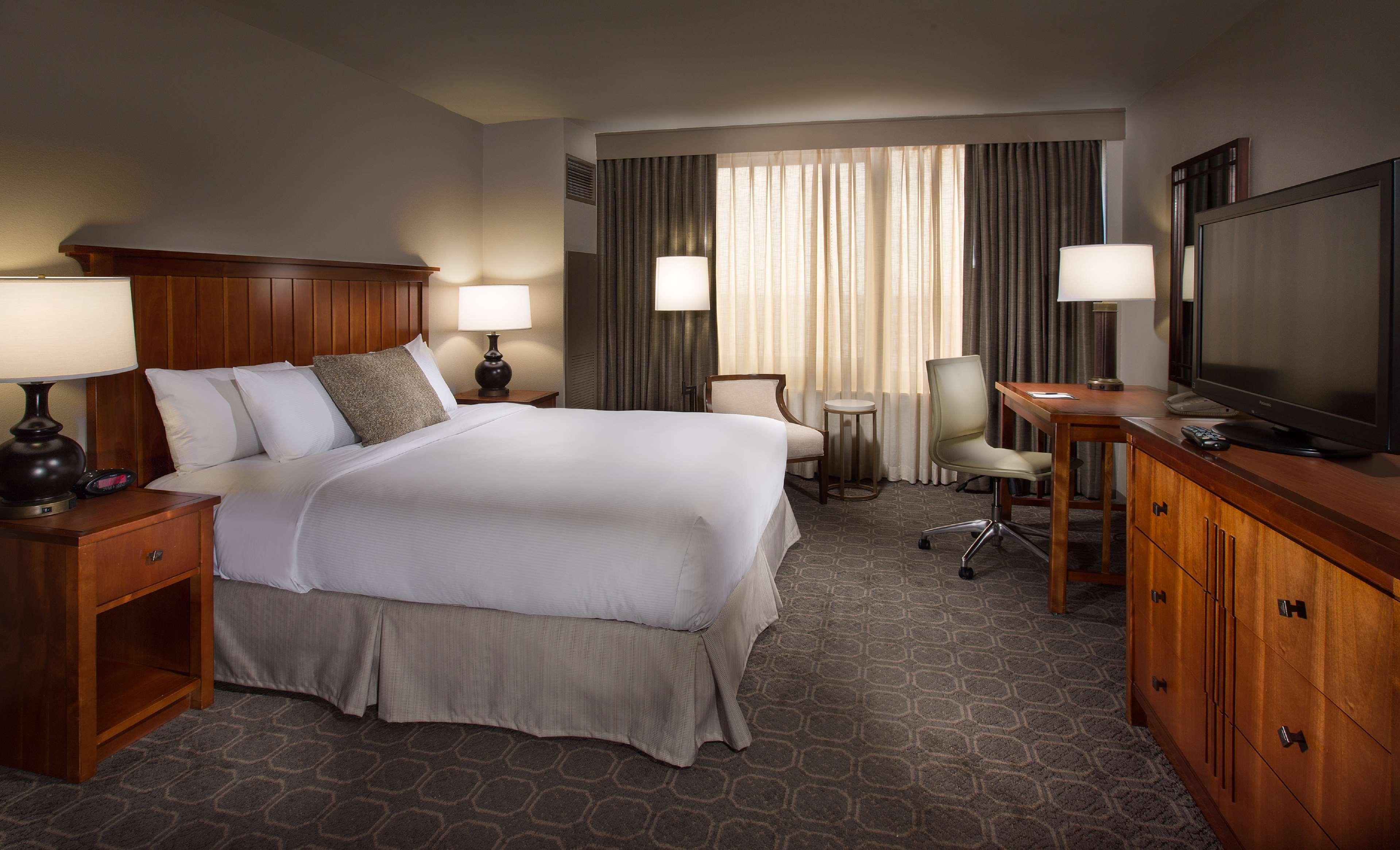 Hotel Doubletree By Hilton Chicago - Oak Brook Extérieur photo