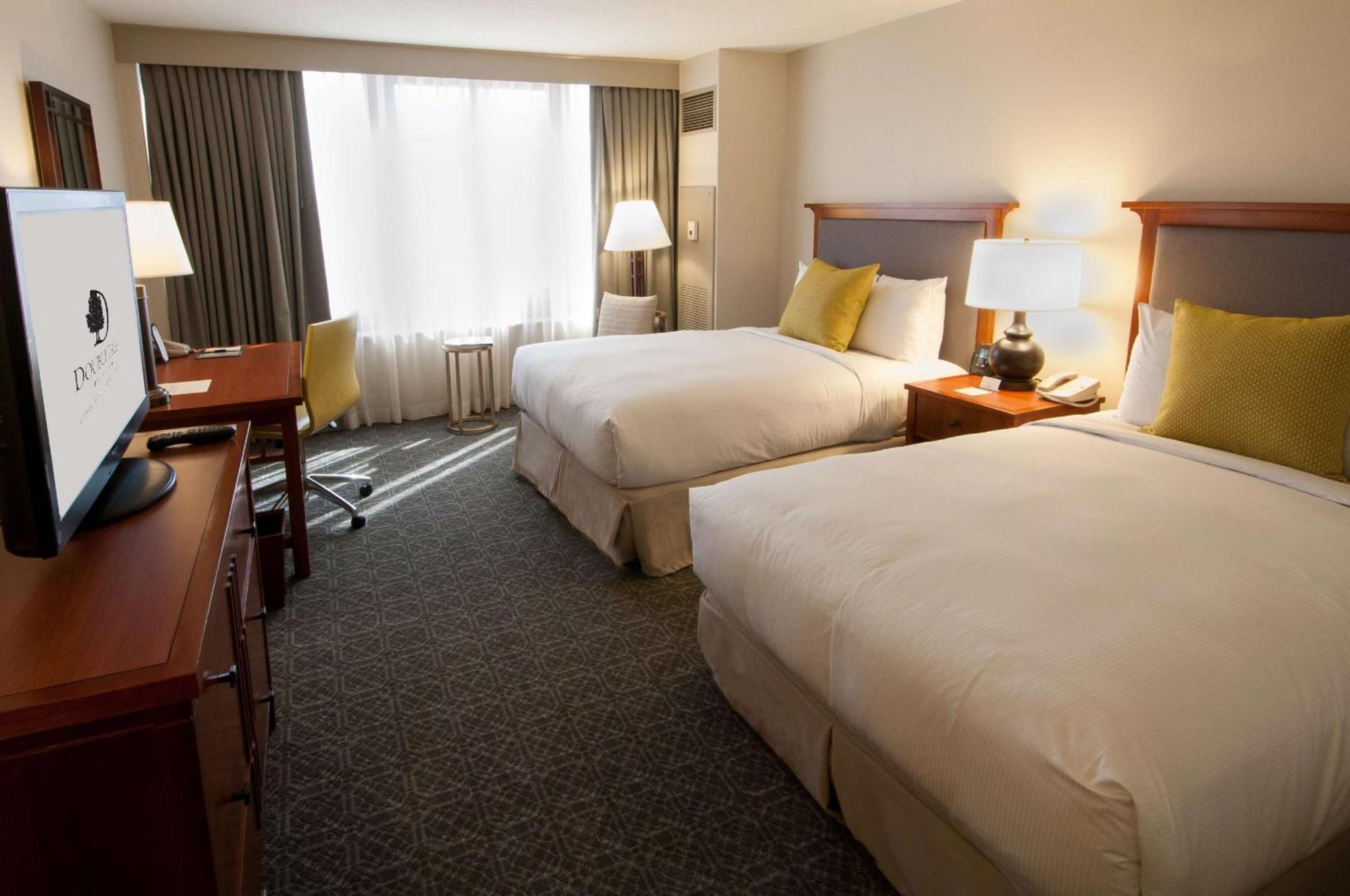 Hotel Doubletree By Hilton Chicago - Oak Brook Extérieur photo