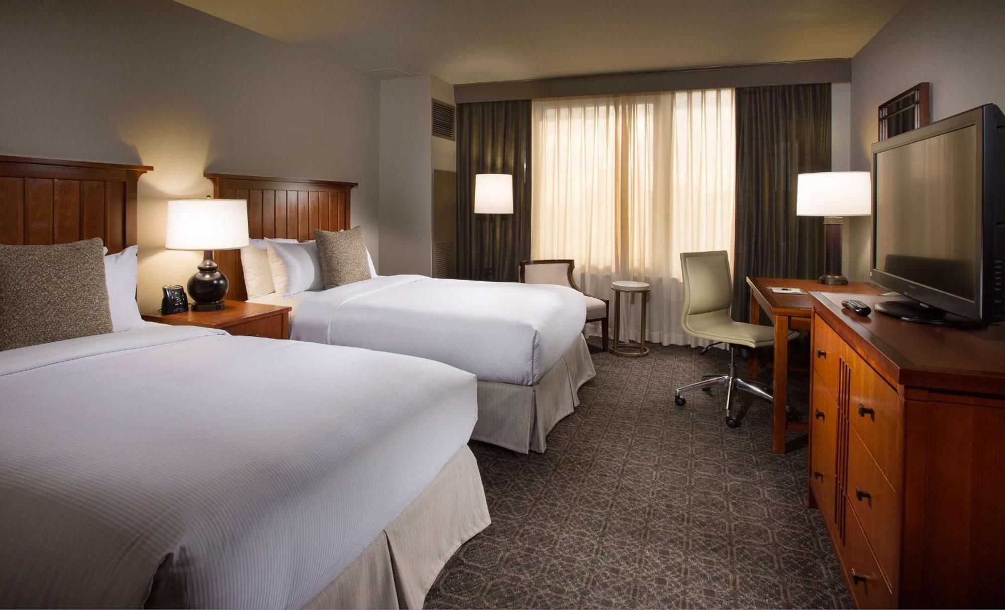 Hotel Doubletree By Hilton Chicago - Oak Brook Extérieur photo